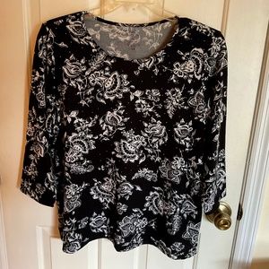 Women’s soft 1X top